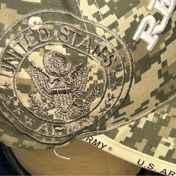 Retired US Army hat. NEW!! - Picture 3 of 5